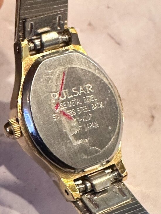Vintage Pulsar Womens Watch Gold Tone Small Dial 15MM New Battery 5.75 Inch main image 5